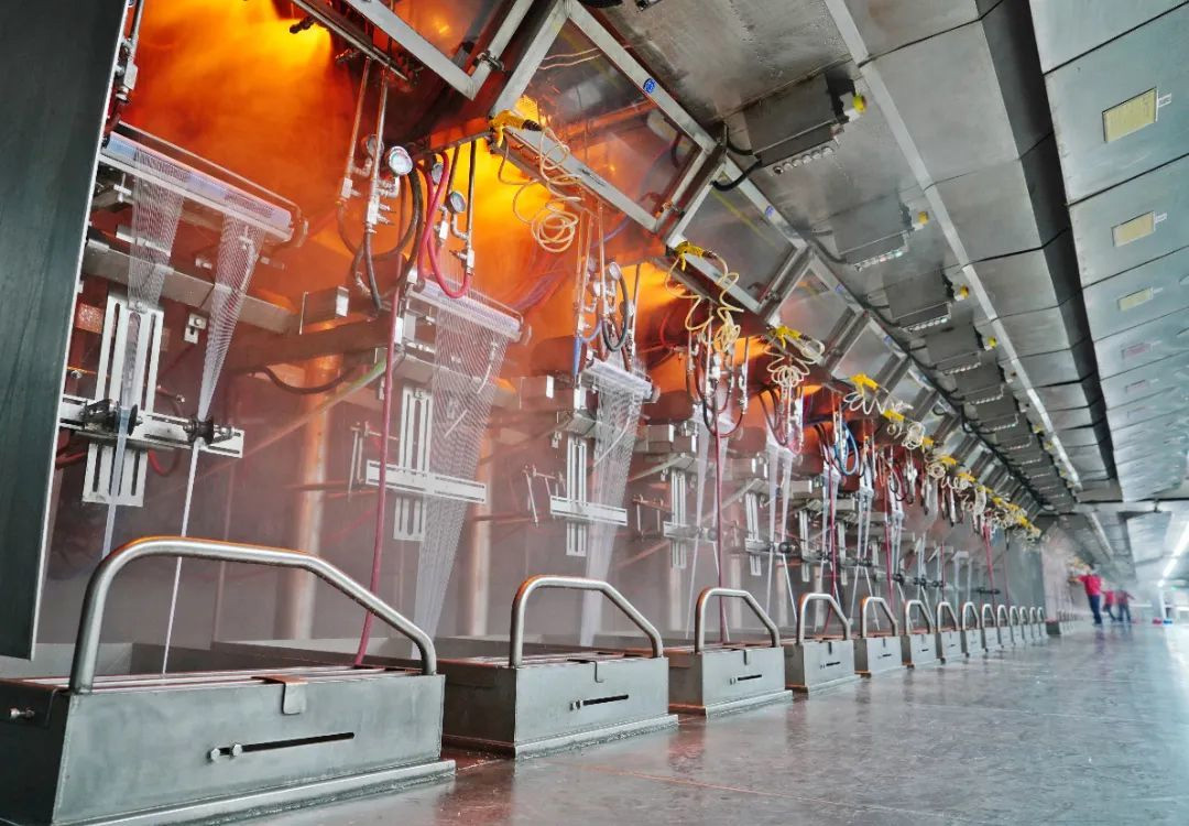 Temperature Control and Flame Regulation in E-Glass (Alkali-Free Fiberglass) Tank Furnace Production